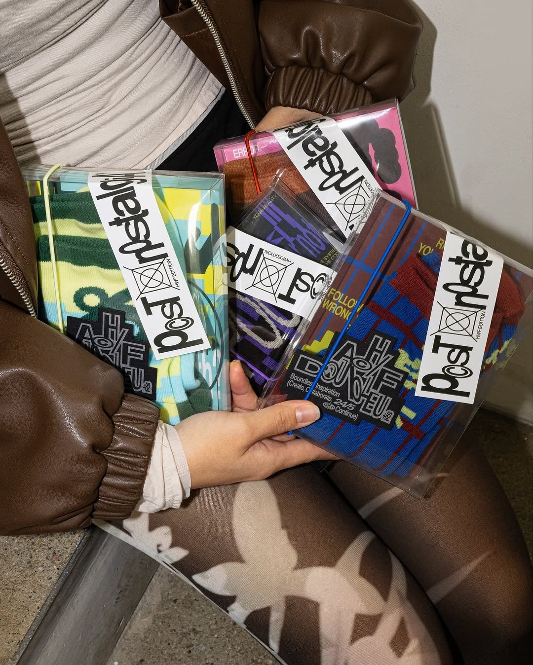 Photo shared by 하우풀리소클럽 HWFRISOCLUB on November 06, 2025 tagging @hwf.edition. May be an image of book, magazine, tights and text.