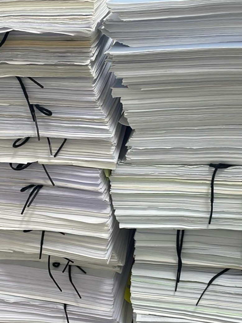 Photo by 변호사 손애빈 on February 02, 2026. May be an image of money, newspaper and text.