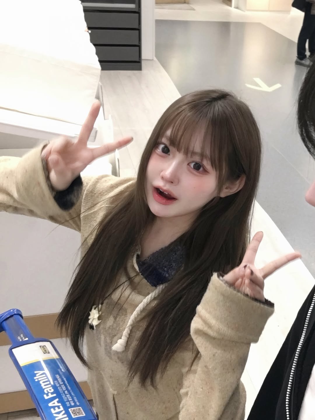 hxe_rini 게시물 이미지: 나랑 사귀면 좋은점 … 더보기