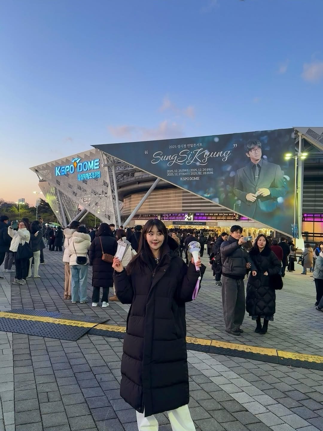 hxezx 게시물 이미지: 귀 호강한 성시경 콘서트🩵
호불호 갈리는 내 앞모리 ㅎ