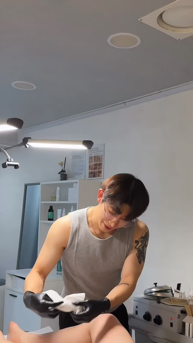 hxx9_6 게시물 이미지: #남자왁싱 #남자왁서 한테 받아야하는 이유
남자한테 받는 게 거부감 든다고 느꼈던...