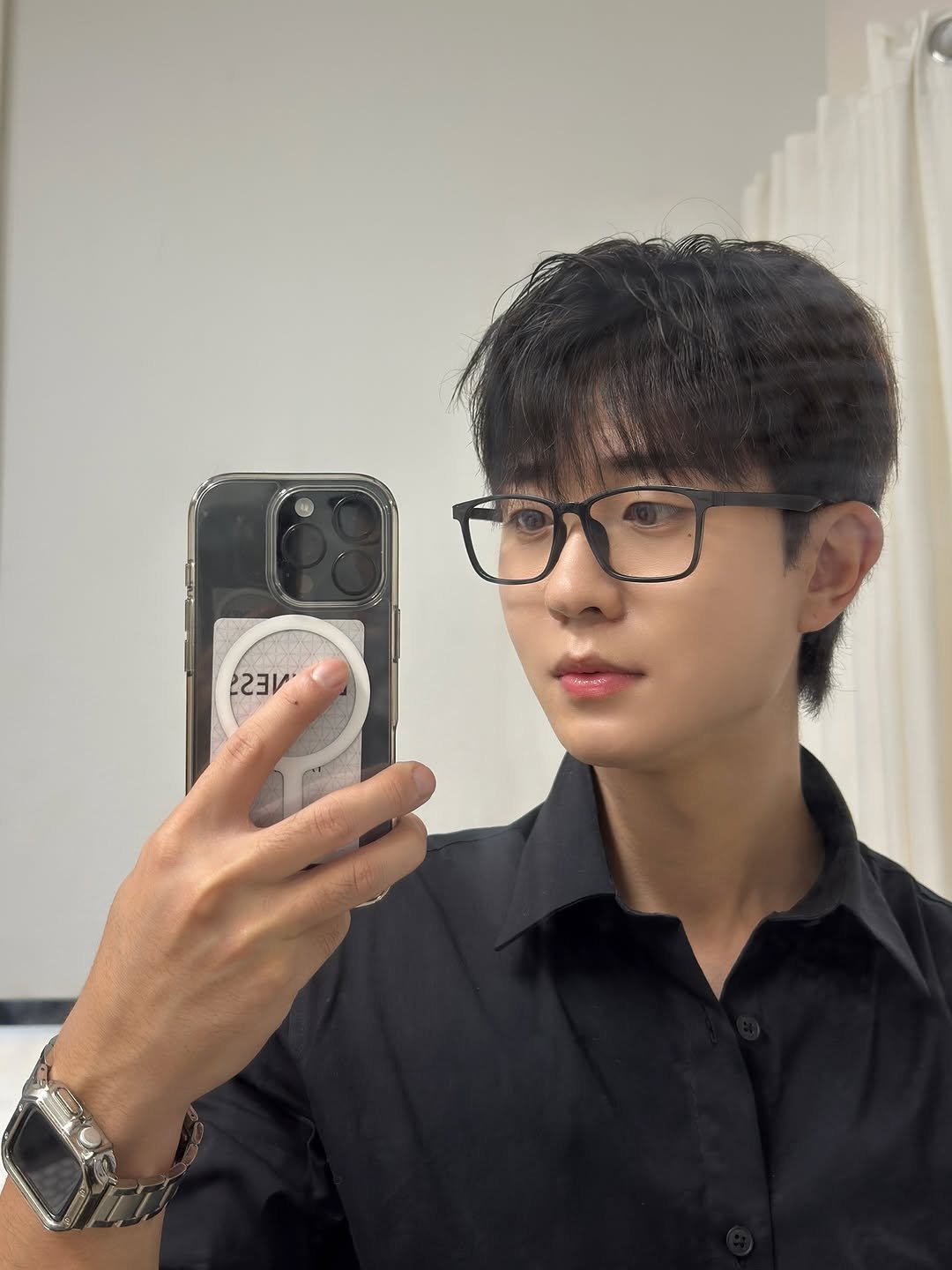 Photo by 𝐘𝐢𝐦 𝐇𝐲𝐨𝐧𝐞 𝐒𝐞𝐨𝐧𝐠 on September 02, 2025. May be a selfie of 1 person, hair, phone, eyeglasses, mirror and text.
