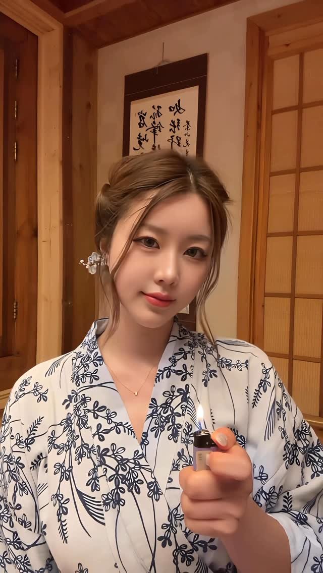hyedini_sim 게시물 이미지: 불이 너무 작아..🥹🔥

#변신 #유카타 #료칸 #japan #makeup #👘