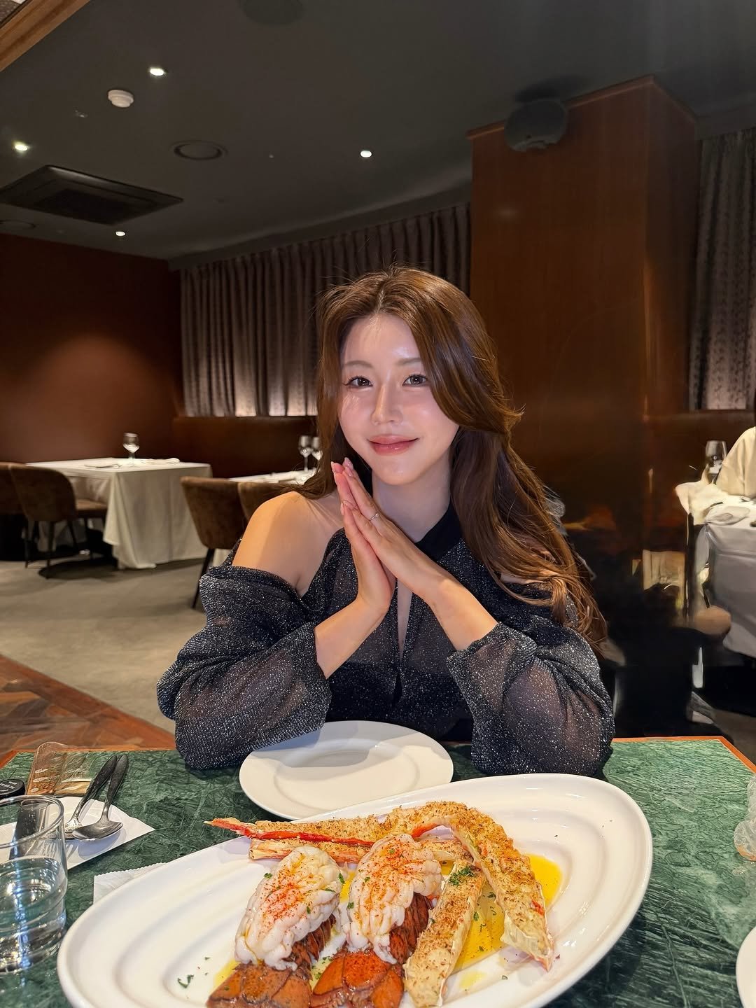 Photo shared by Shim hye jin🌷 on April 17, 2026 tagging @dinehill_official. May be an image of crustacean, lobster, prawn and text.