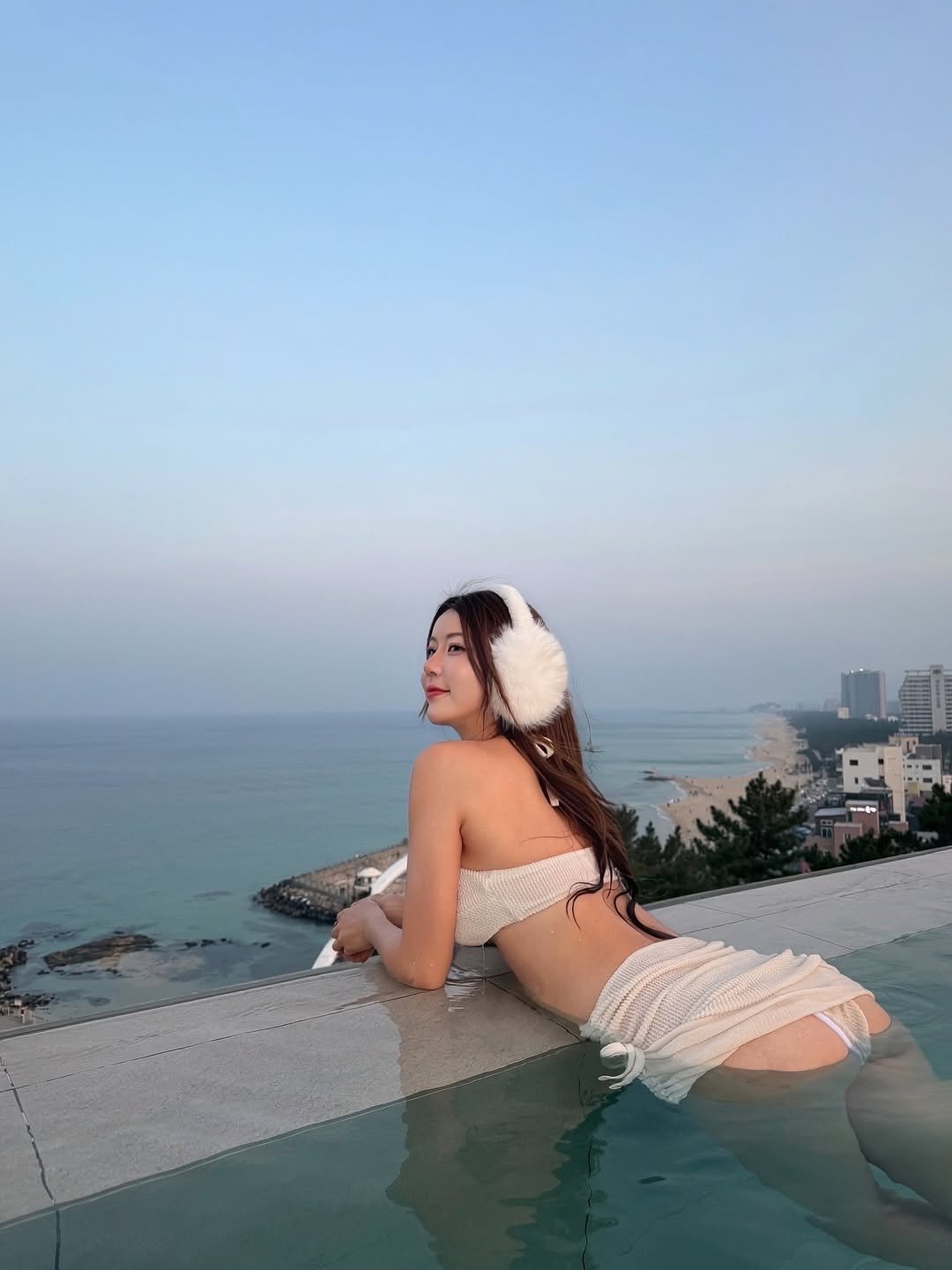 Photo by Shim hye jin🌷 on February 19, 2026. May be an image of pool, horizon and text.