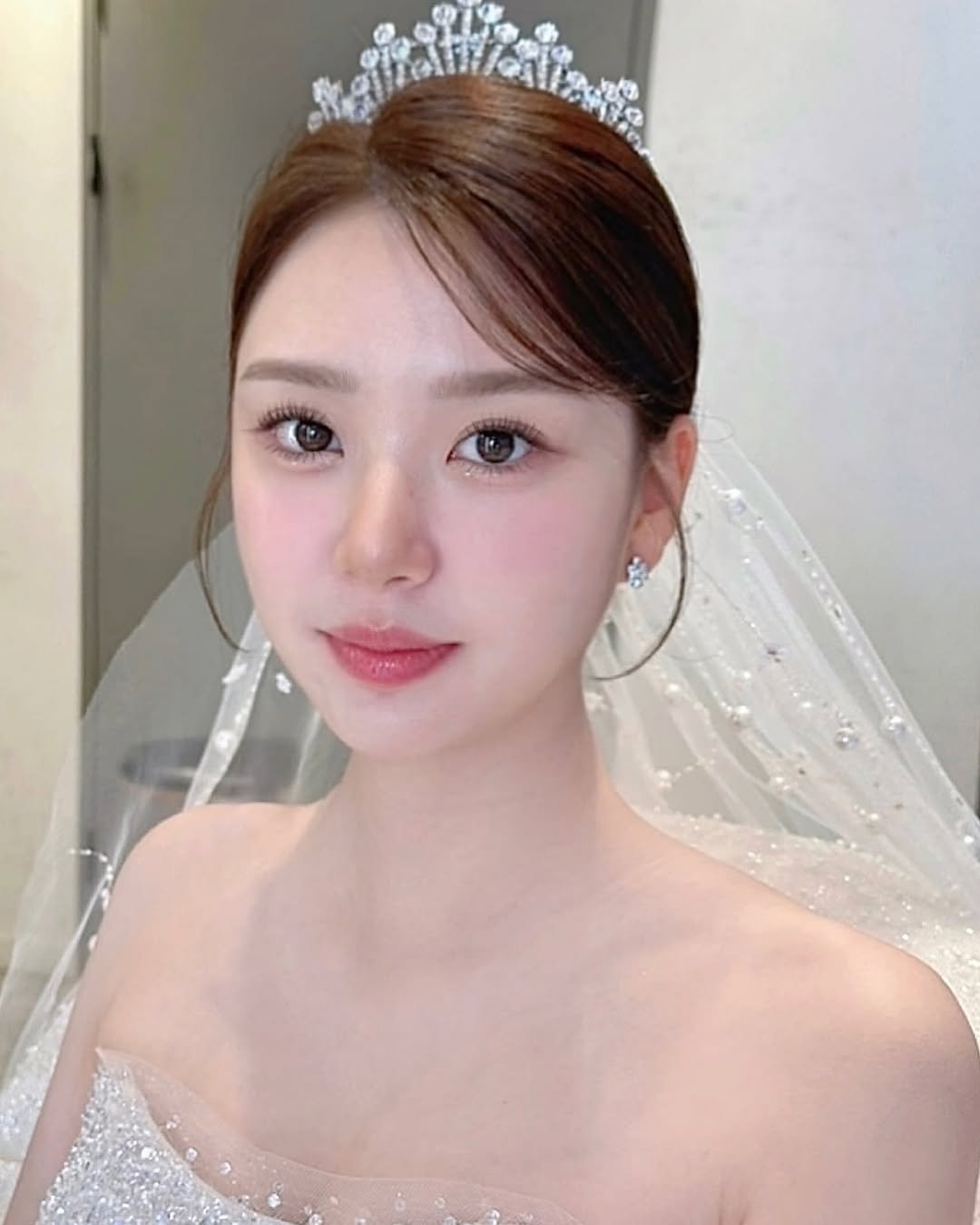Photo by 요닝 민혜정이사💄아민 in Yoning요닝 with @hyejungmin7, @yoning_official, and @yoningwedding.