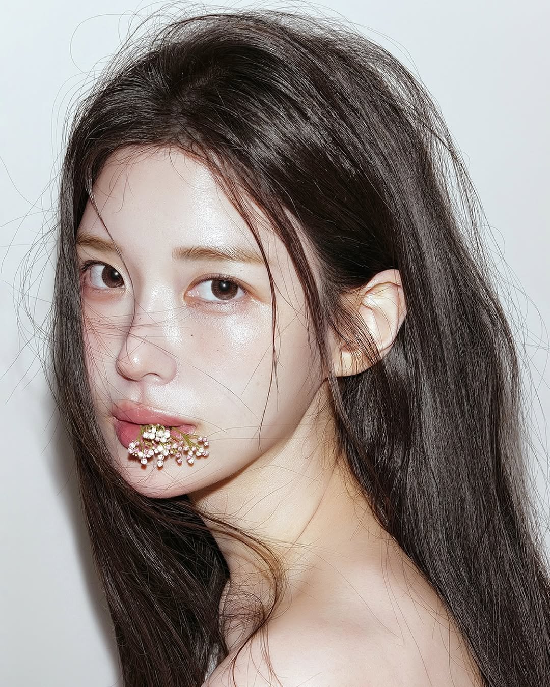 Photo shared by 요닝 민혜정이사💄아민 on November 20, 2025 tagging @mihostudio, @zeunique_, @hyejungmin7, and @yoning_somang. May be an image of one or more people, makeup, hair and text.