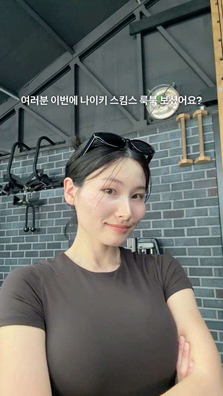 hyeni_fit 게시물 이미지: 제가 핑크를 참 좋아하는데요 ..
아쉽게 핑크 아이템이 없어서 장착을 못해서 
쇼핑...