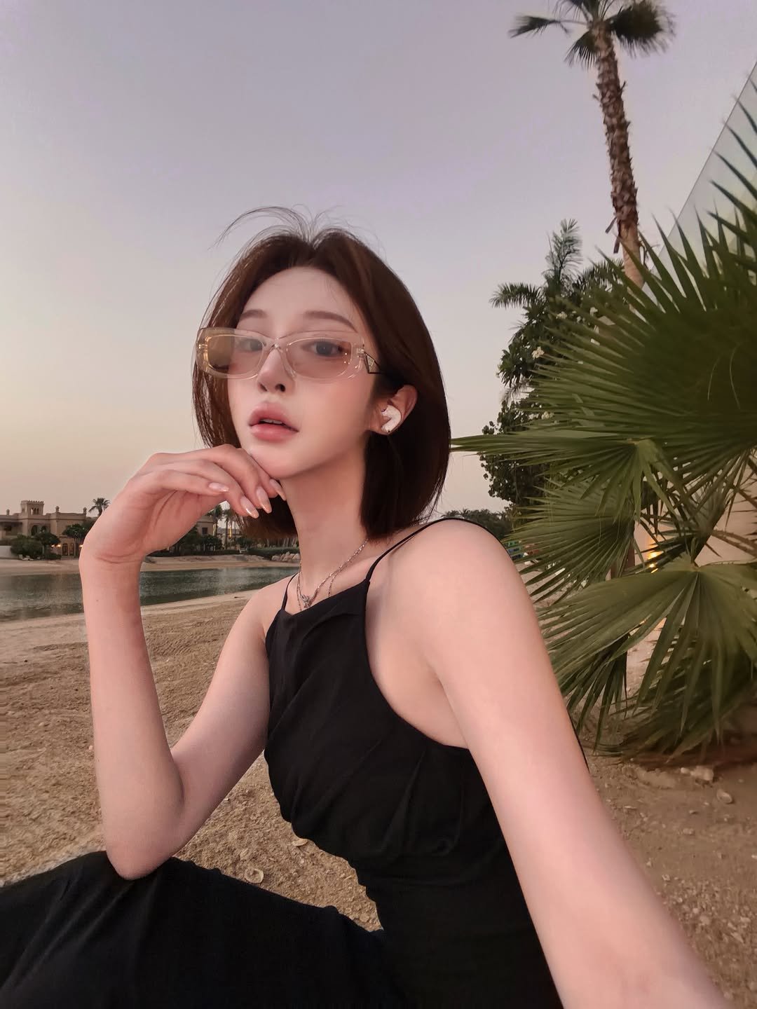 hyeonemon 게시물 이미지: 두바이까지 꽁꽁 싸매 들고간 오드타입 마켓 
내일 자정에 마감합니다!!!🤍
아직...