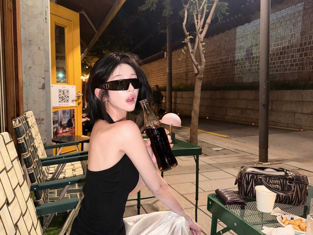 hyeonemon 게시물 이미지: 이혜원과 데이트를 한다면

1.위스키를 마신다

2.콜라를 마신다

3.급한일이 있다며 집에 간다