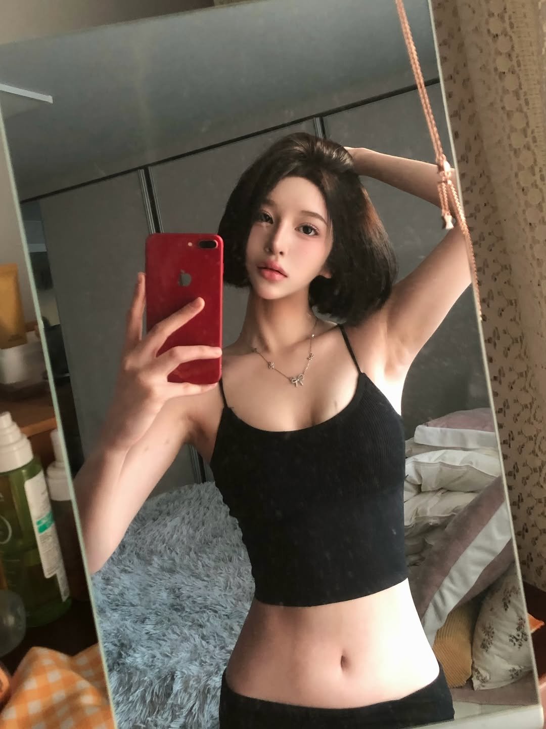 Photo by 이혜원 on February 20, 2026. May be a selfie of one or more people, hair, slip, bra, mirror and text.