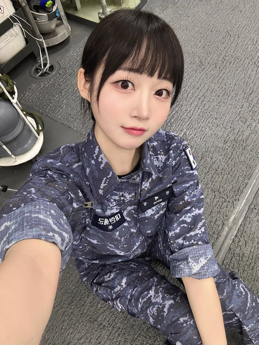 Photo by 혜찌 on September 09, 2025. May be an image of one or more people and hair.