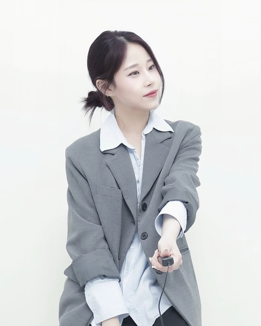 hynsuh 게시물 이미지: 안녕하세요 애정하는 독자님들, 김현서입니다.

제가 글을 쓰고, 독자님들과 함께...