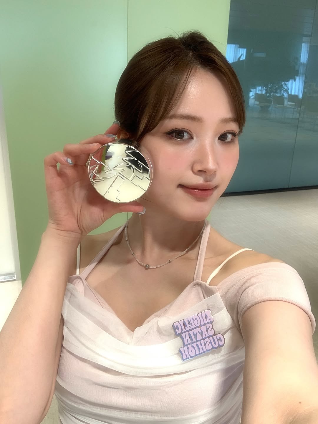 Photo by 효블리 Hyovely I 핑잘봄웜라 I 뷰티꿀팁 I 관리팁 I 요즘뷰티 I 패션템리뷰 on August 03, 2025.