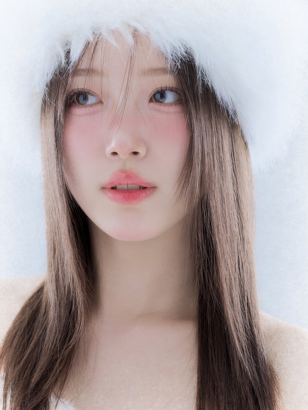 Photo shared by 효블리 Hyovely I 핑잘봄웜라 I 뷰티꿀팁 I 관리팁 I 요즘뷰티 I 패션템리뷰 on January 23, 2026 tagging @blnk_ran, and @blnk_strudio.