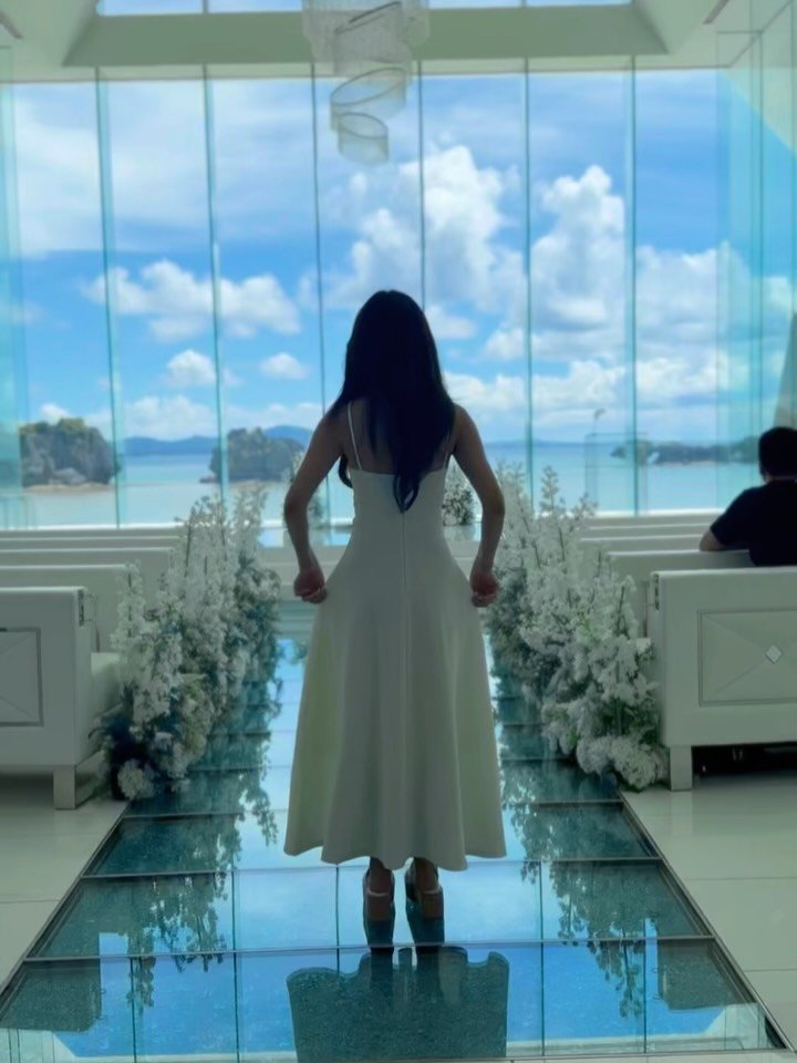 hyojinc_ 게시물 이미지: 너무 예뻣던 오키나와 웨딩홀,,,🏝️👰🏻💒
기회가 된다면 어머니아부지 리마인드웨딩을...