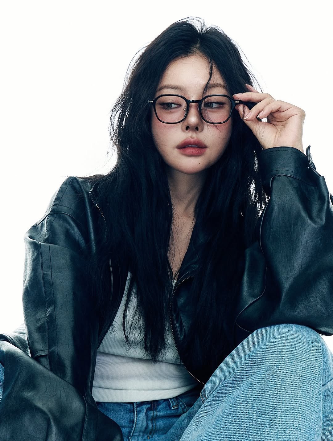 Photo by 조효진 Hyojin Cho on September 14, 2025. May be an image of 1 person, hair, makeup, eyeglasses, jacket and text.