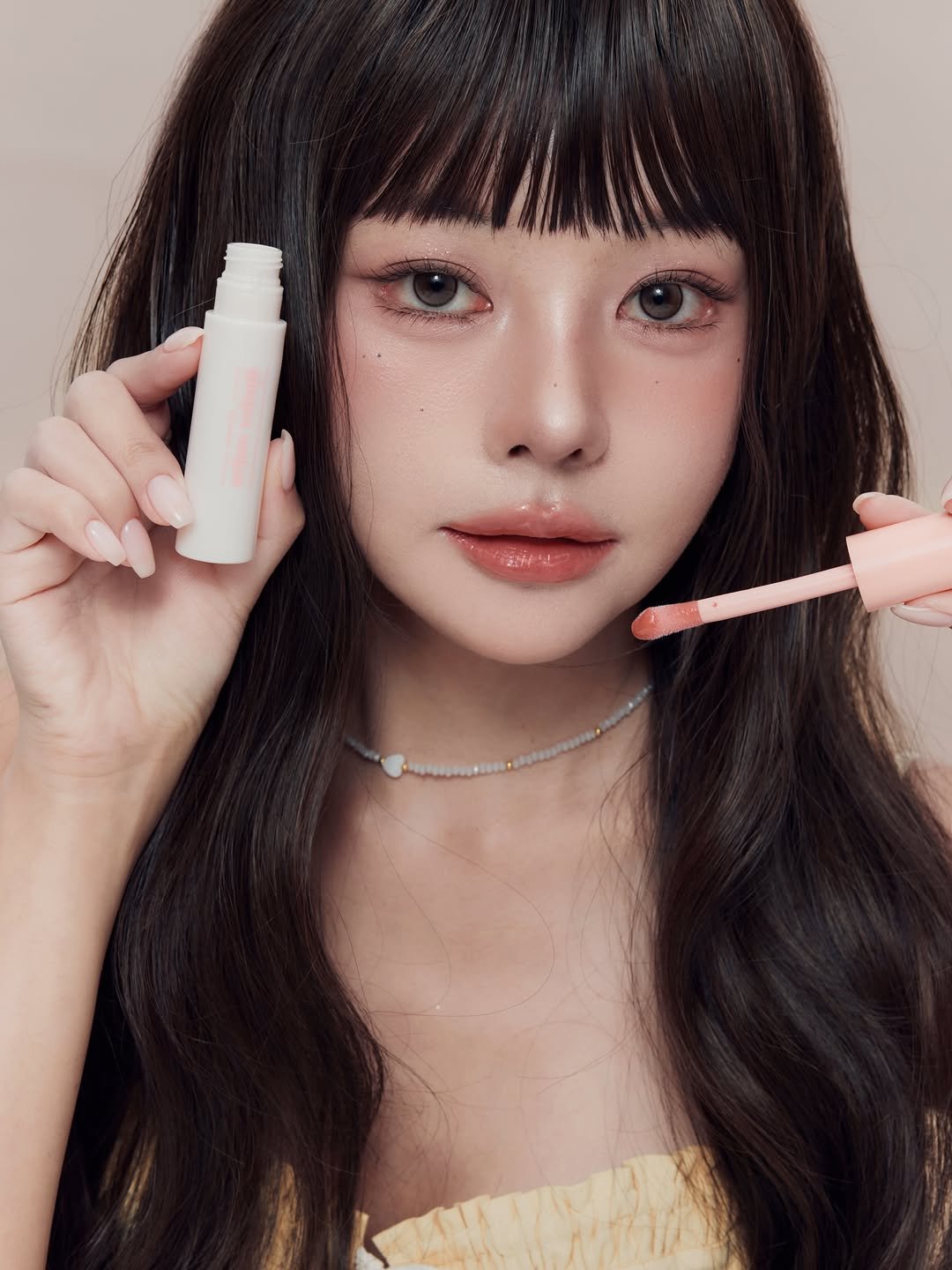 Photo by 조효진 Hyojin Cho on October 24, 2025. May be an image of one or more people, makeup, lipstick and text.