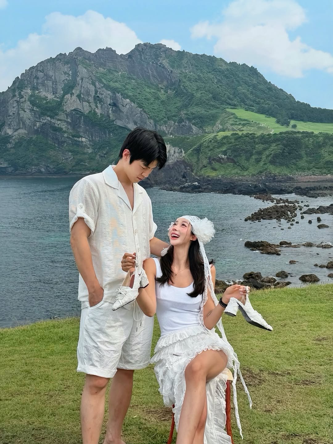 hyoris2 게시물 이미지: 좋아하는 사람들과 행복했던 7월의 제주 기록하기💗🌴🏝️ 
옷이 예뻐서 오해받았지만...