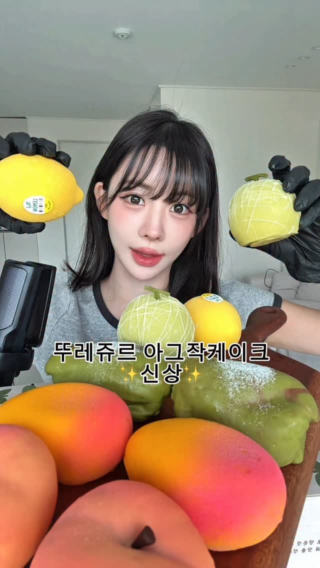 hyoris2 게시물 이미지: 점심대신 먹은 소중한 뚜레쥬르 아그작케이쿠 🥭🍋🍈❤️
사러갔는데 오늘이 신상 레몬,...