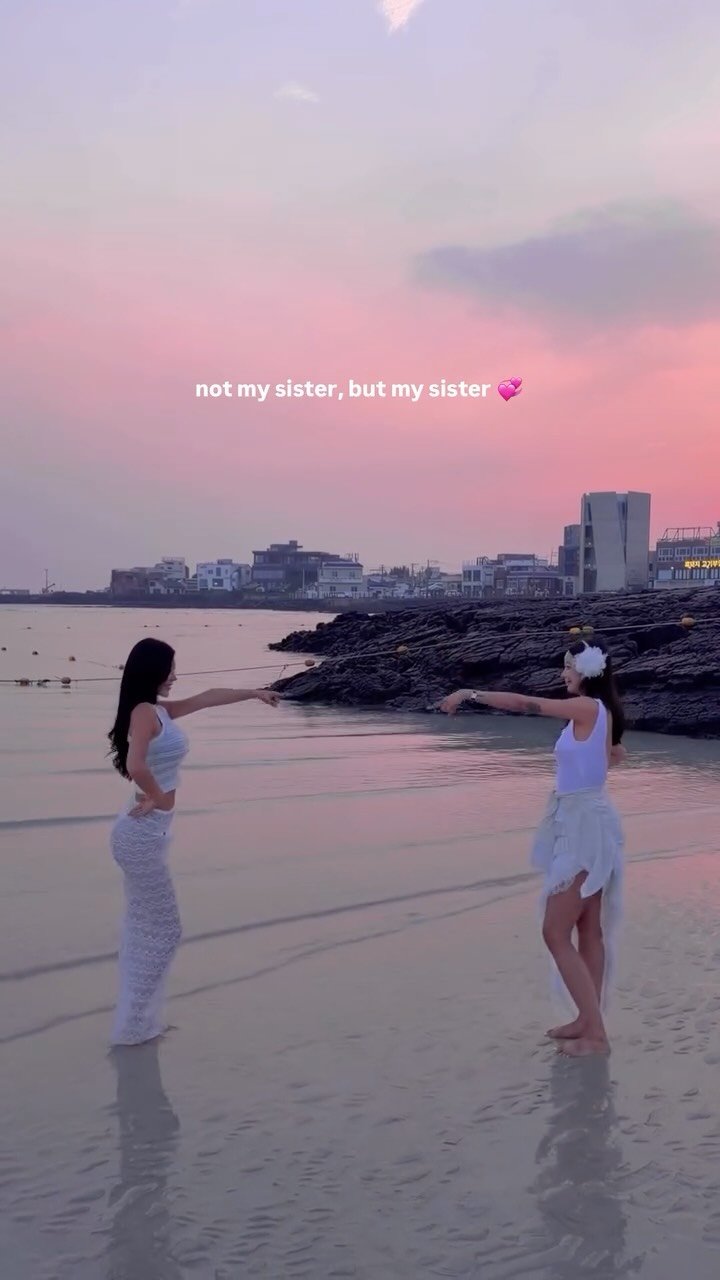 hyoris2 게시물 이미지: 꼭 찍어보고 싶었던 맘마미아 ㅋㅋ💕
친구랑 여행 간다면 해변에서 꼭 찍어보세요...