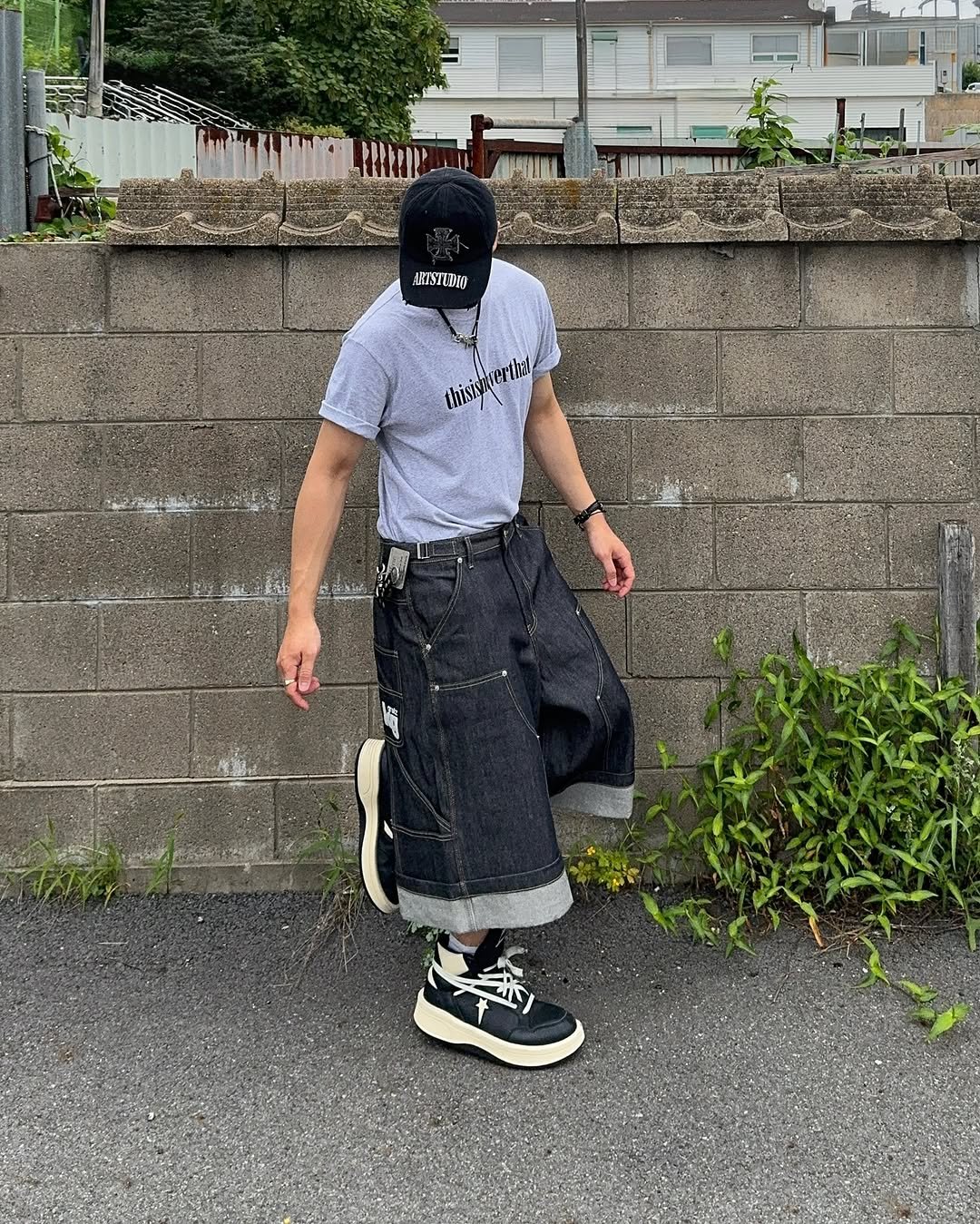 Photo shared by 황혁 on September 01, 2025 tagging @thisisneverthat, @etce_official, and @koinseoul.