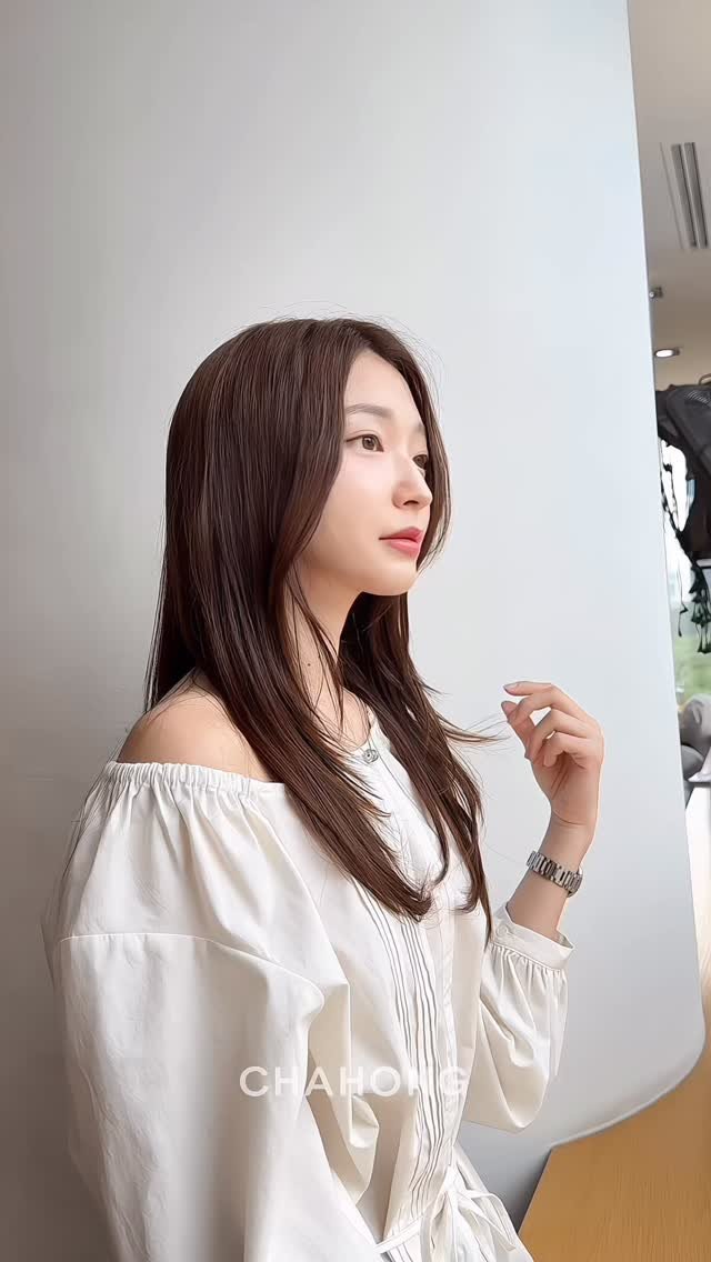 hyun_w.0 게시물 이미지: “따뜻한 시선 머무는 컬러, 밤비브라운 💫”#밤비브라운 #모카브라운 

밤비브라운은...