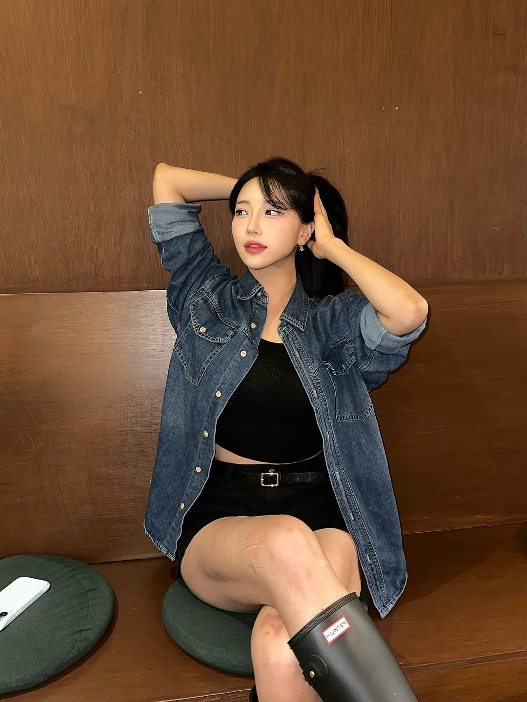 Photo by Hah🖤🪽 on October 06, 2025. May be an image of boots and miniskirt.