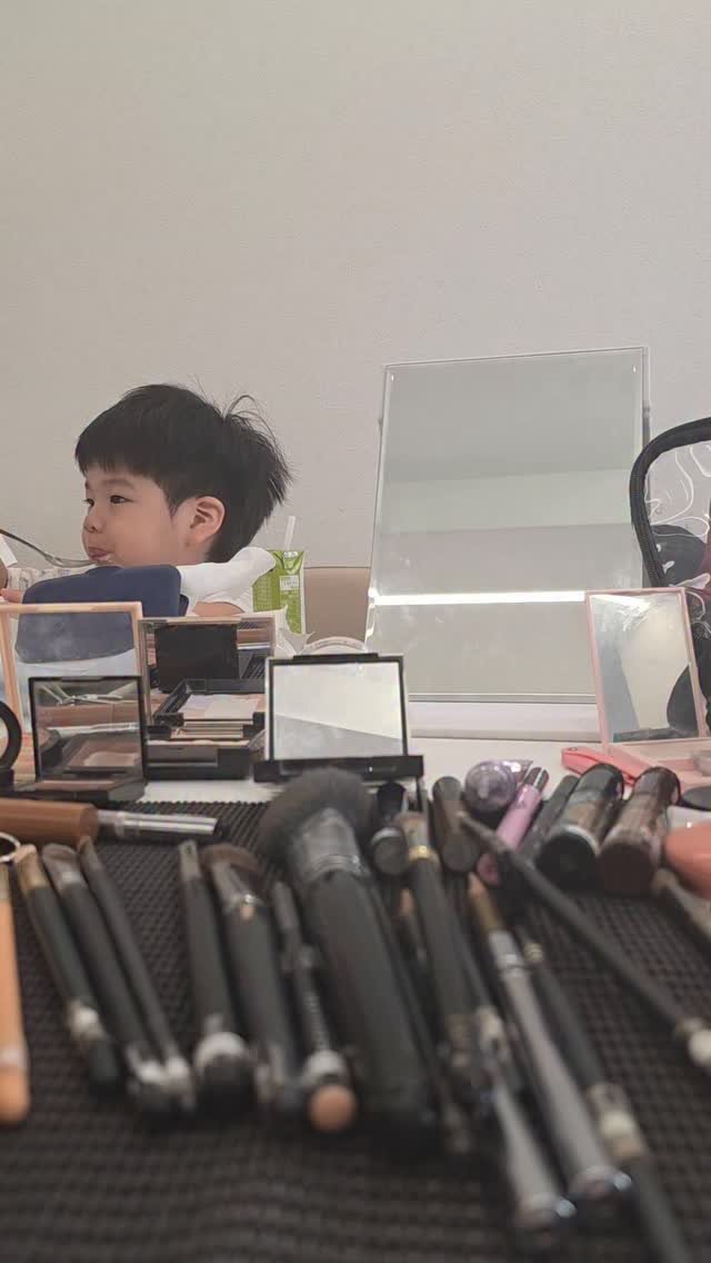 hyunheehong 게시물 이미지: 엄마노잼?? 역시 남자들은 반어법 ㅋㅋㅋㅋㅋㅋㅋㅋㅋㅋㅋㅋㅋㅋㅋㅋ