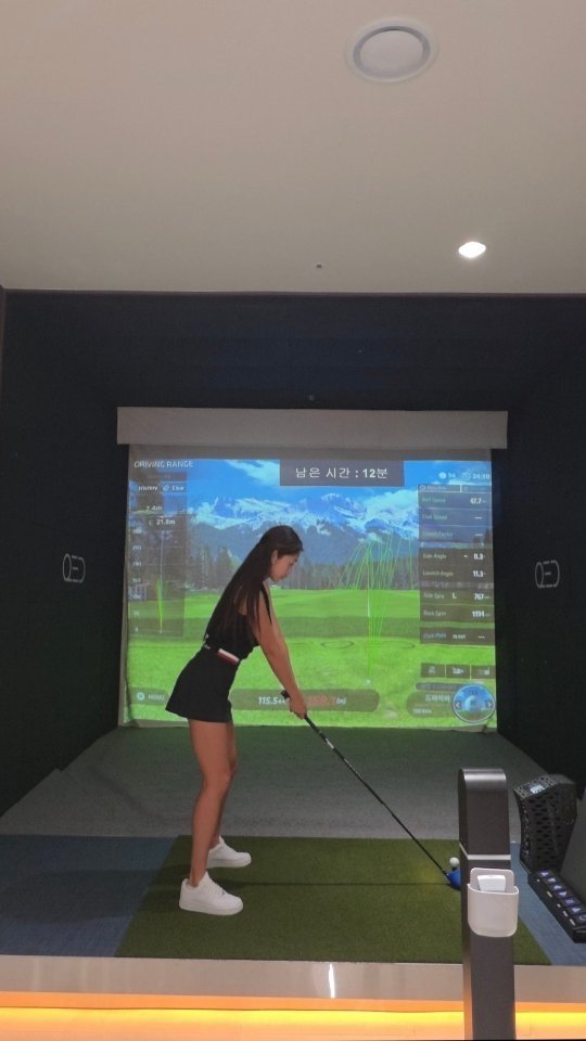 hyunji7444 게시물 이미지: ⛳️
애 정 으 로
싸웠다
드라이버랑

싸우고 싸우다보면
쌓이는...