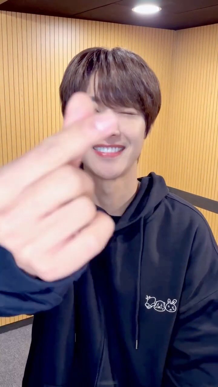 hyunjoong860606 게시물 이미지: 👽🦦🐰🫛💚
🫶🫶🫶

20TH ANNIVERSARY WORLD TOUR
FIVE O...