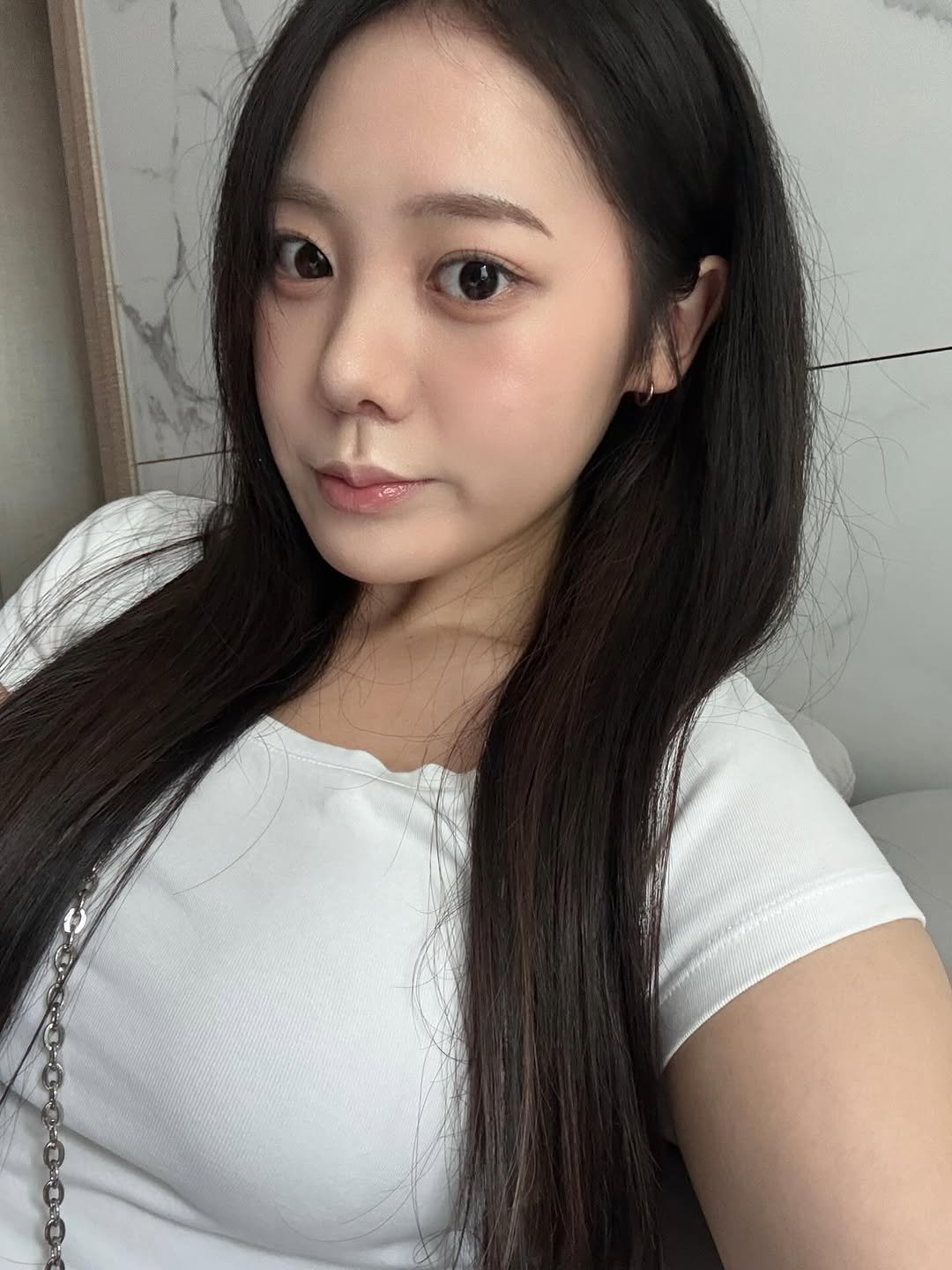 hyunttong_ 게시물 이미지: 간만에 화장해서 신났거덩여,,

👉🤢

✌️

강제운동금지령으로 빵떡...