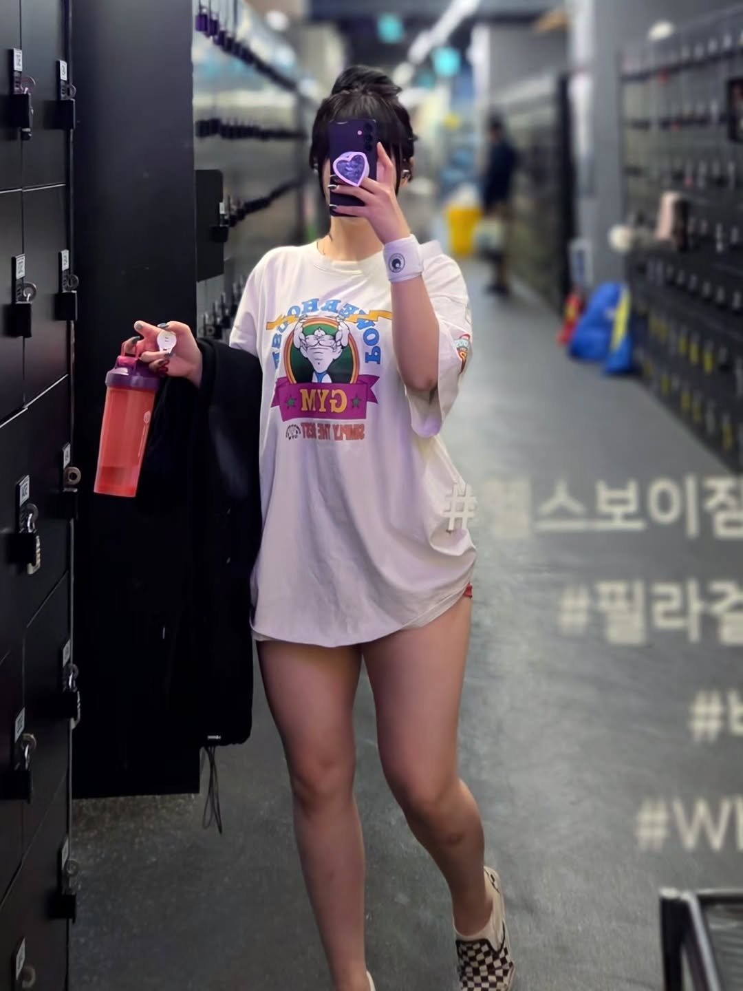 hyuny_pony 게시물 이미지: 바지입었음요. 풍기문란 아님.