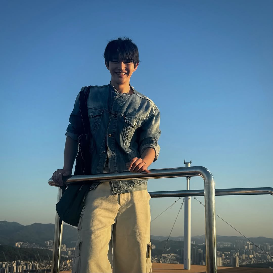 hyunyuned 게시물 이미지: 🫨🙂