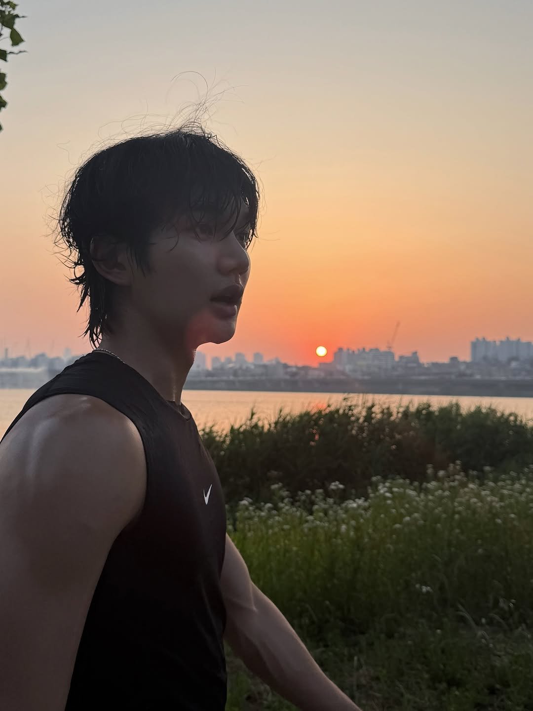 hyunyuned 게시물 이미지: 💨💨