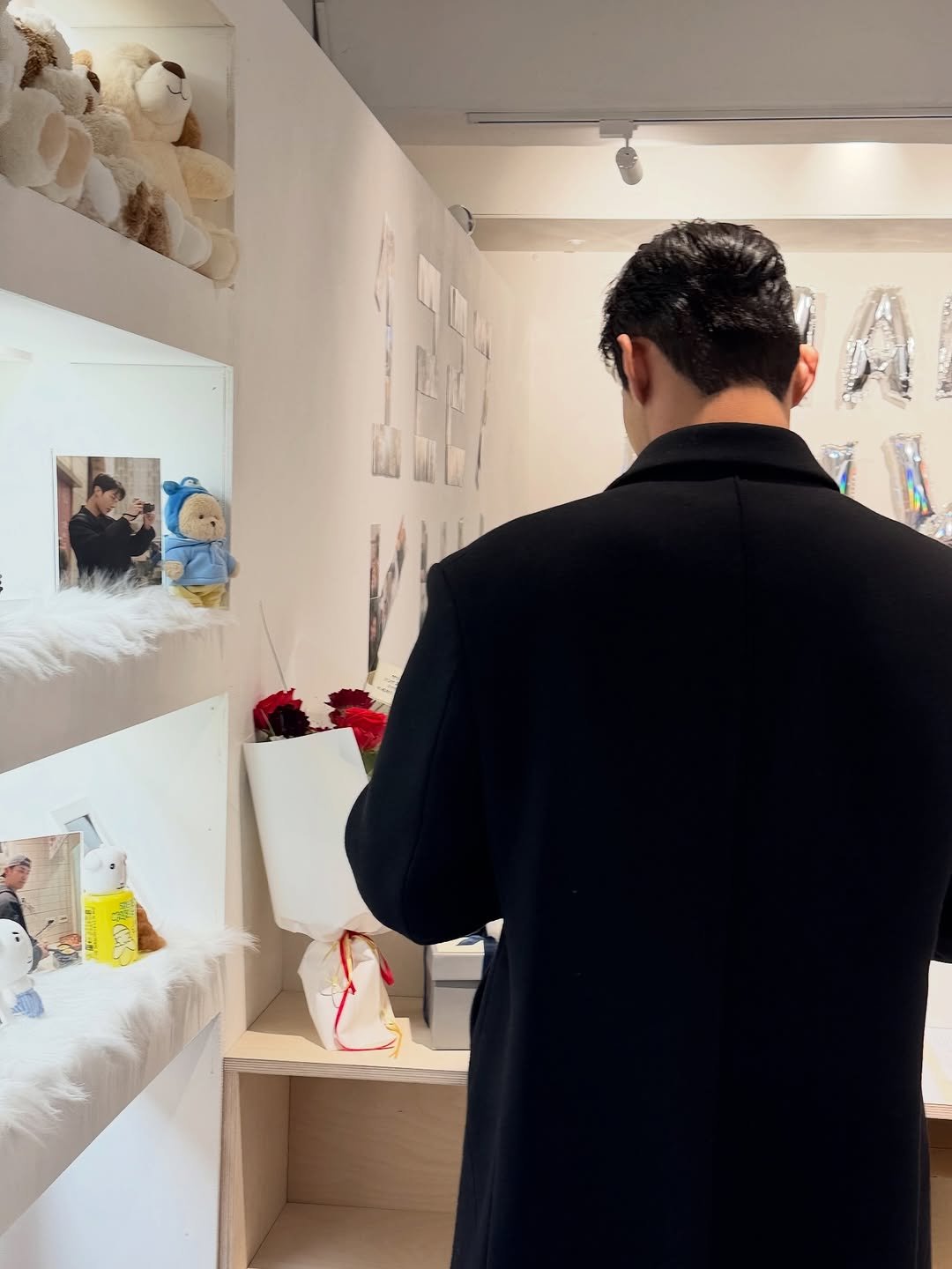 Photo by 기현우 on December 31, 2025. May be an image of display case.