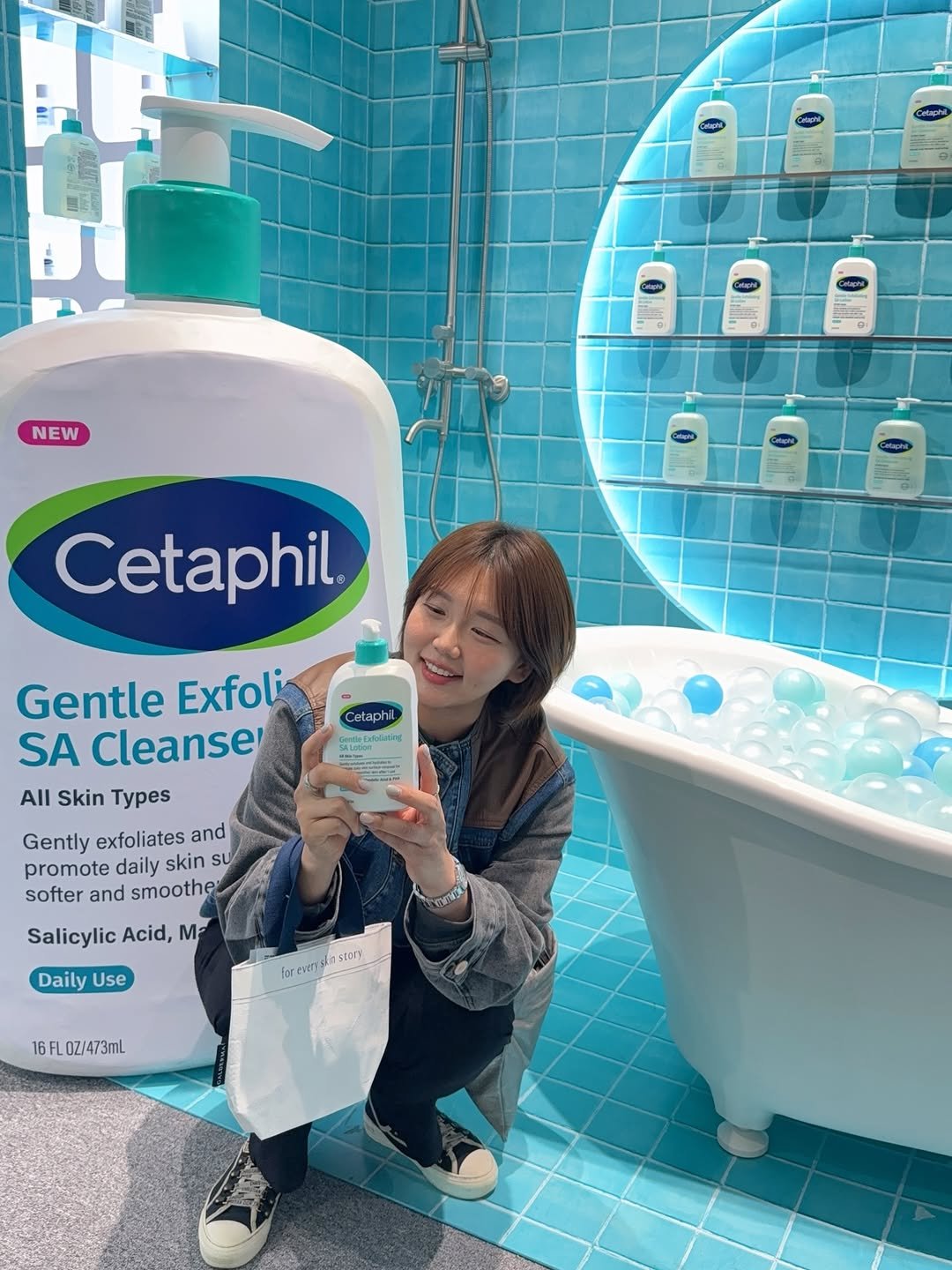 Photo shared by 더클래스모나크청담 양수정부원장 on April 23, 2026 tagging @cetaphil.korea. May be an image of text that says '.行 અ NEW Cetaphil. Cetaphil Gentle Exfoli SA Cleanse All Skin Types ្ឈ ငမနေသ်နှင်သ Gently exfoliates and promote daily skin SU softer and smoothe Salicylic Acid, Ma Daily Use sters 1o ሮስጥ 16FL OZ/473mL'.