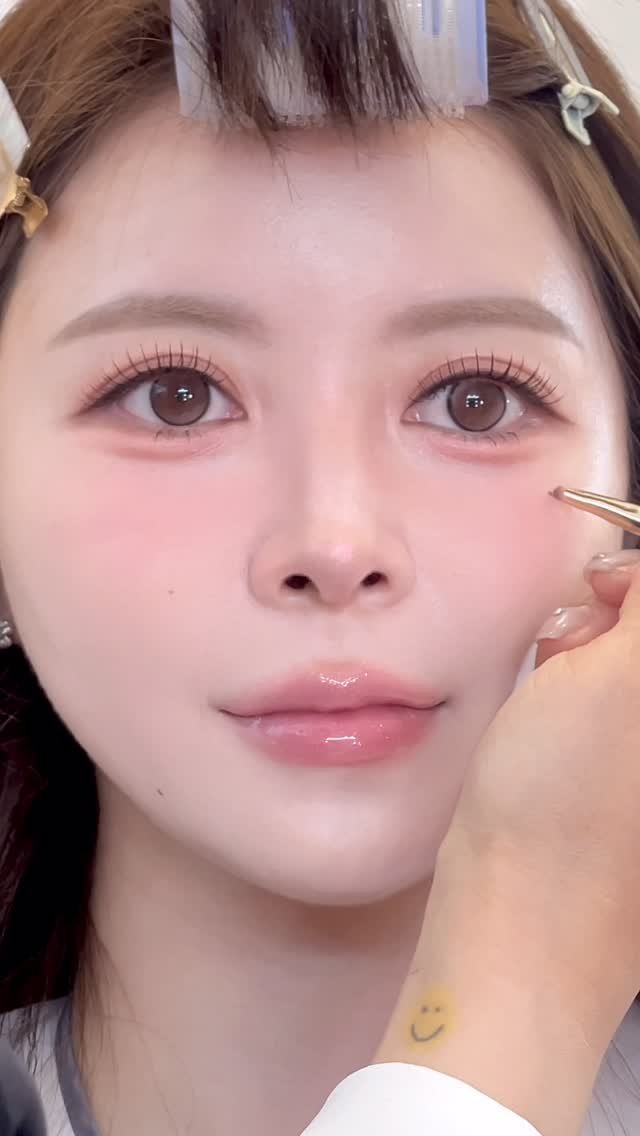 i0i88 게시물 이미지: .
입체감 더하고 더하고 더해줘서
예쁜사람 더예쁘게 해주기🩵
.
.