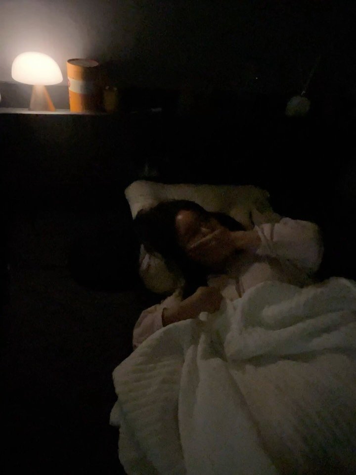 i_am_anda_ 게시물 이미지: 제 친구중에 별명이 5분만! 인 애있었는데
너무 침대에서 안일어나는...이었는데
그...