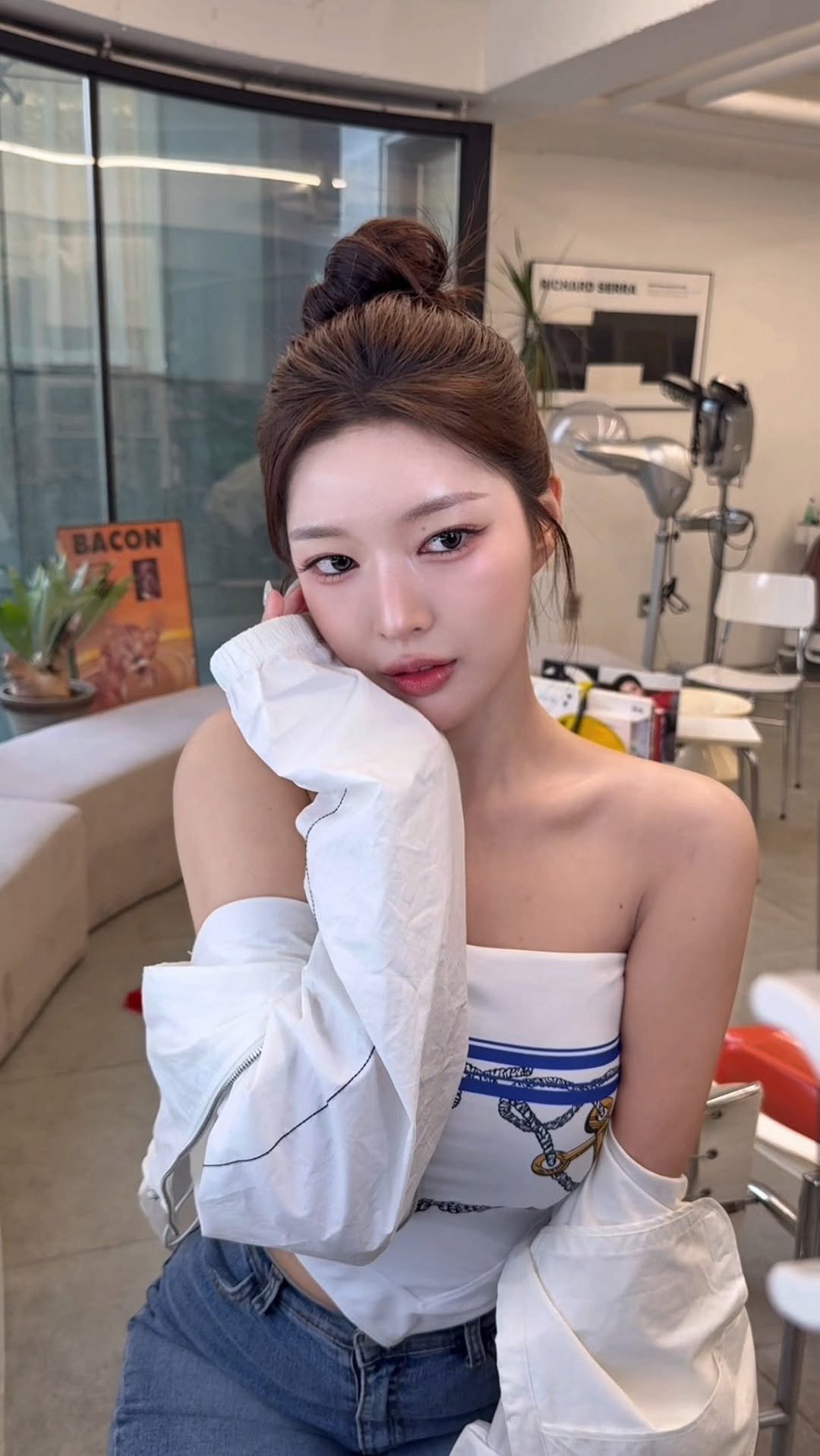 i_can_doi.t 게시물 이미지: 어쨋든 닝닝임🍒🍉🌶️🥵
#커버메이크업 #닝닝메이크업 #뷰티쇼호스트