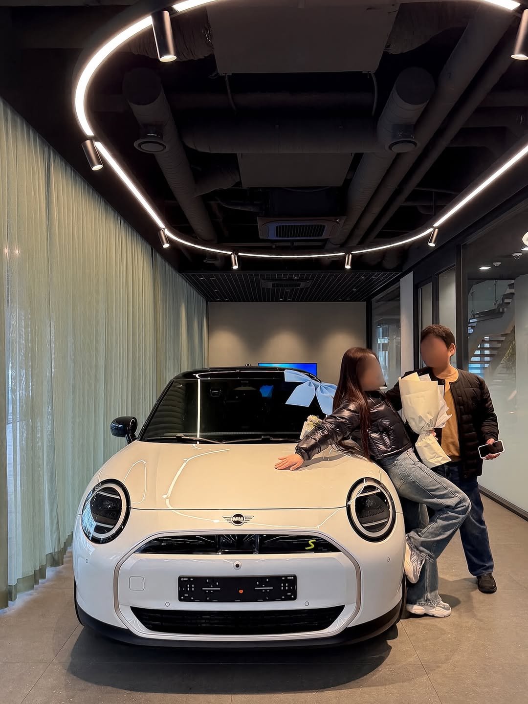 Photo shared by 미니쿠퍼 김은지팀장 on December 02, 2025 tagging @mini, @mini.korea.official, and @with._.mini. May be an image of car, roadster and text.