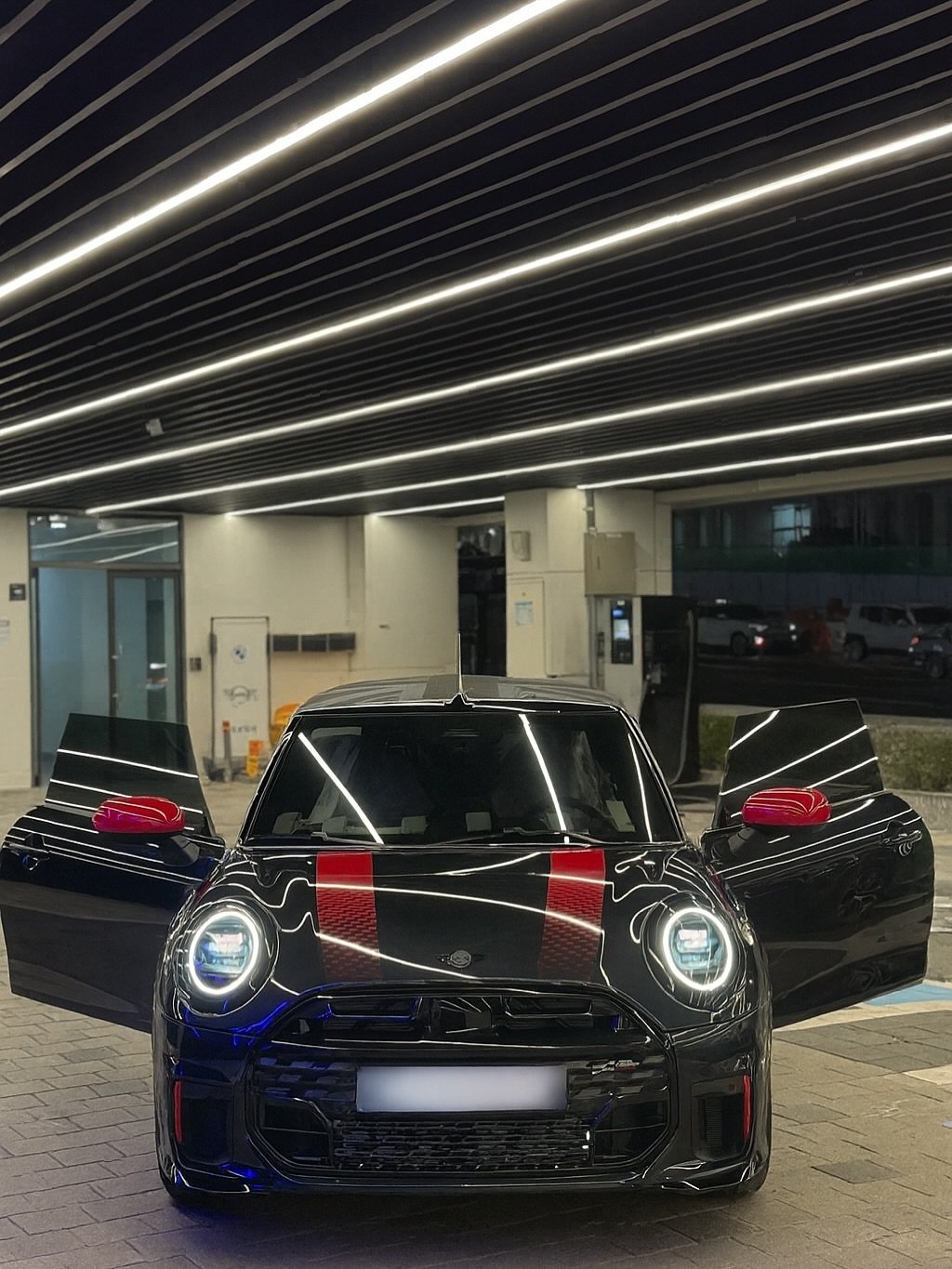 Photo shared by 미니쿠퍼 김은지팀장 on December 06, 2025 tagging @mini, @mini.korea.official, and @with._.mini. May be an image of sedan, roadster, wheel and text.
