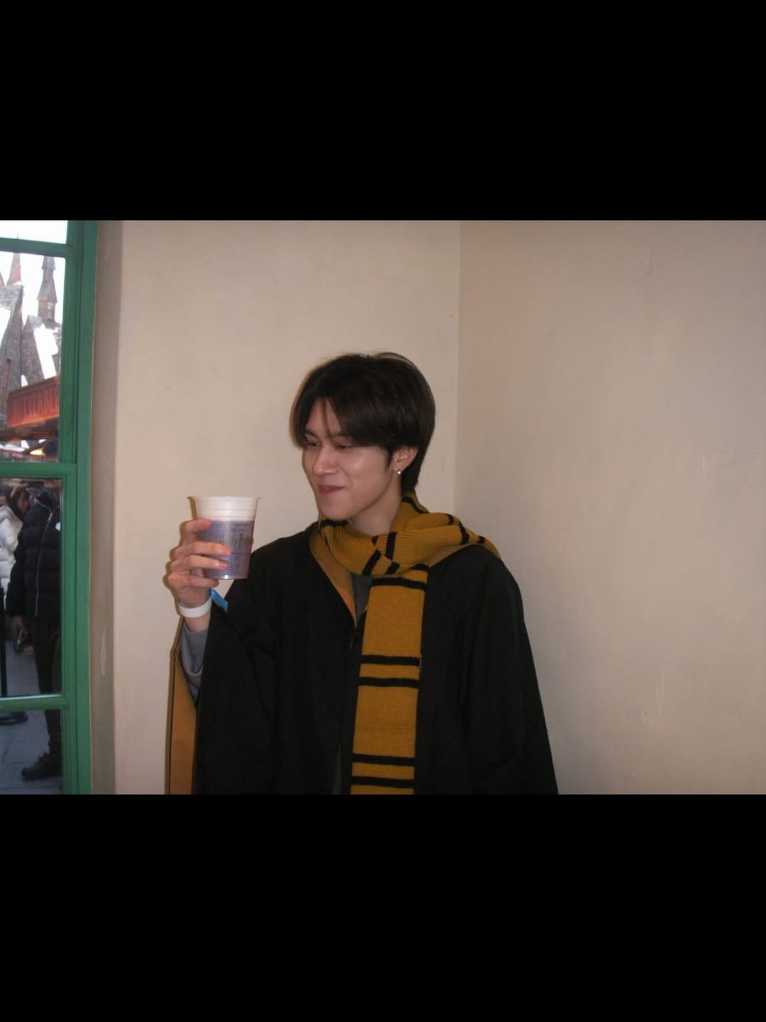 i_m_hendery 게시물 이미지: Hufflepuff 😌