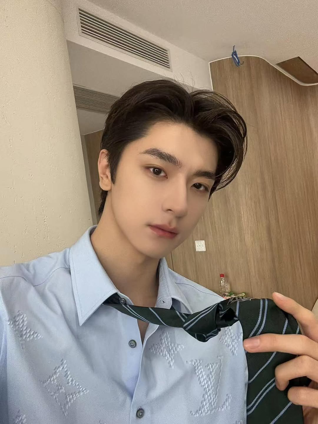 iam_linyi 게시물 이미지: How to tie a tie？😮👔 #fashion
