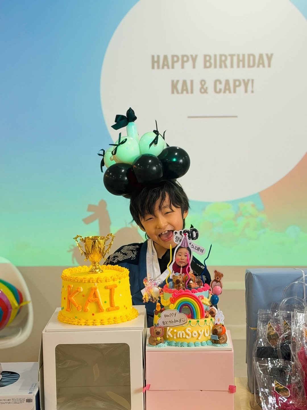 Photo shared by 몰디 / 김지형 on February 15, 2026 tagging @suga.dessert.shop. May be an image of cake and text.