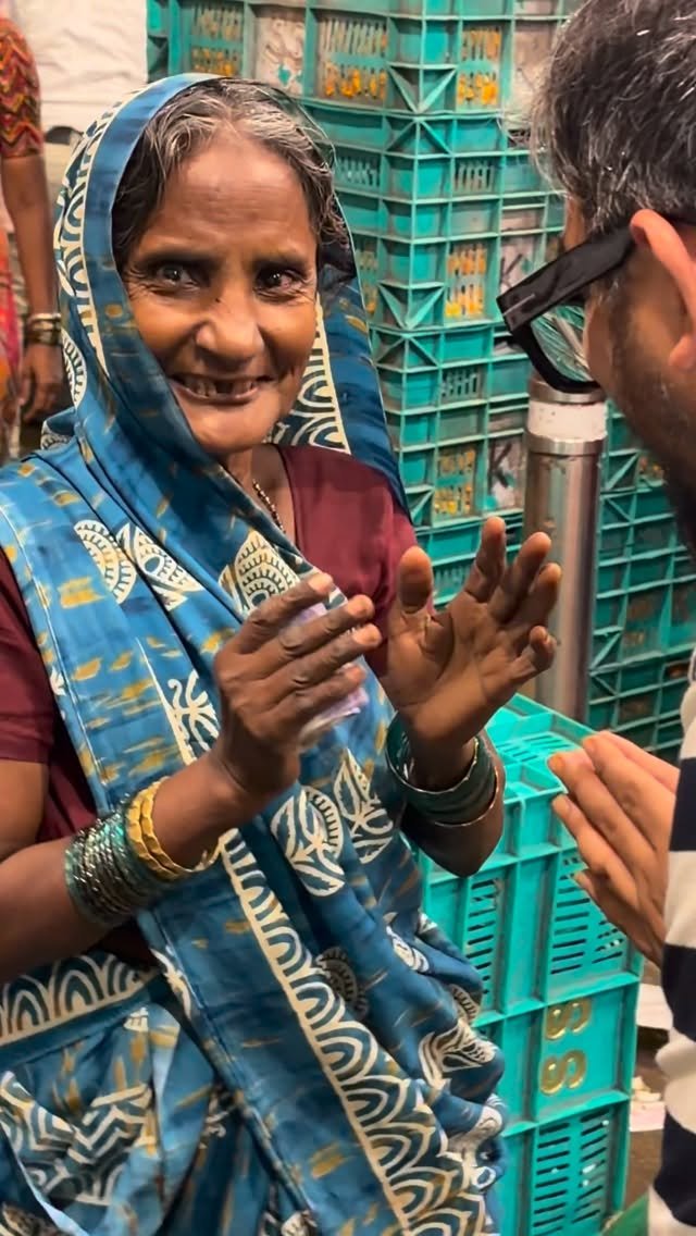 iamhussainmansuri 게시물 이미지: Happiness is seeing a mother smile💯☺️❤️...