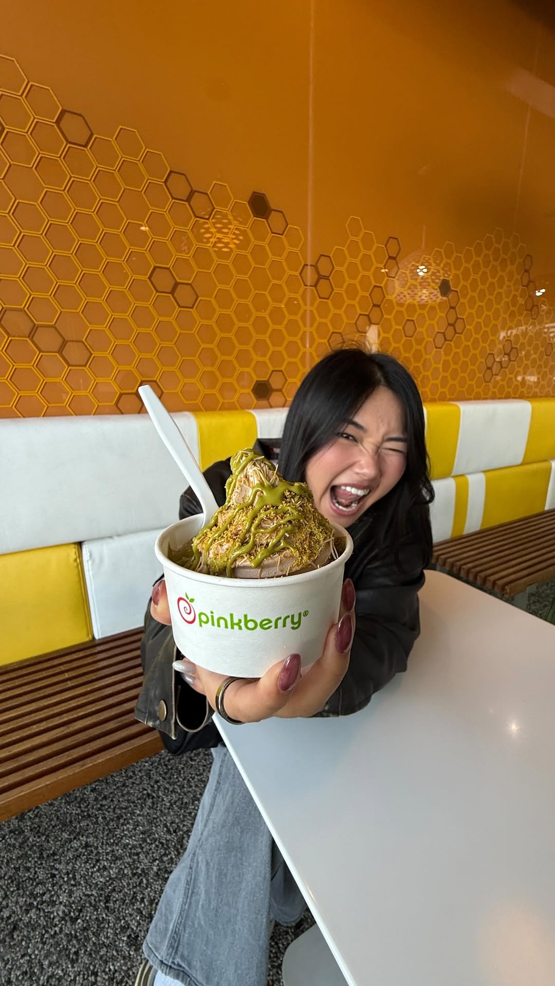 iamjuliahuynh 게시물 이미지: this is HUGE!! Get your Dubai Chocolate frozen...