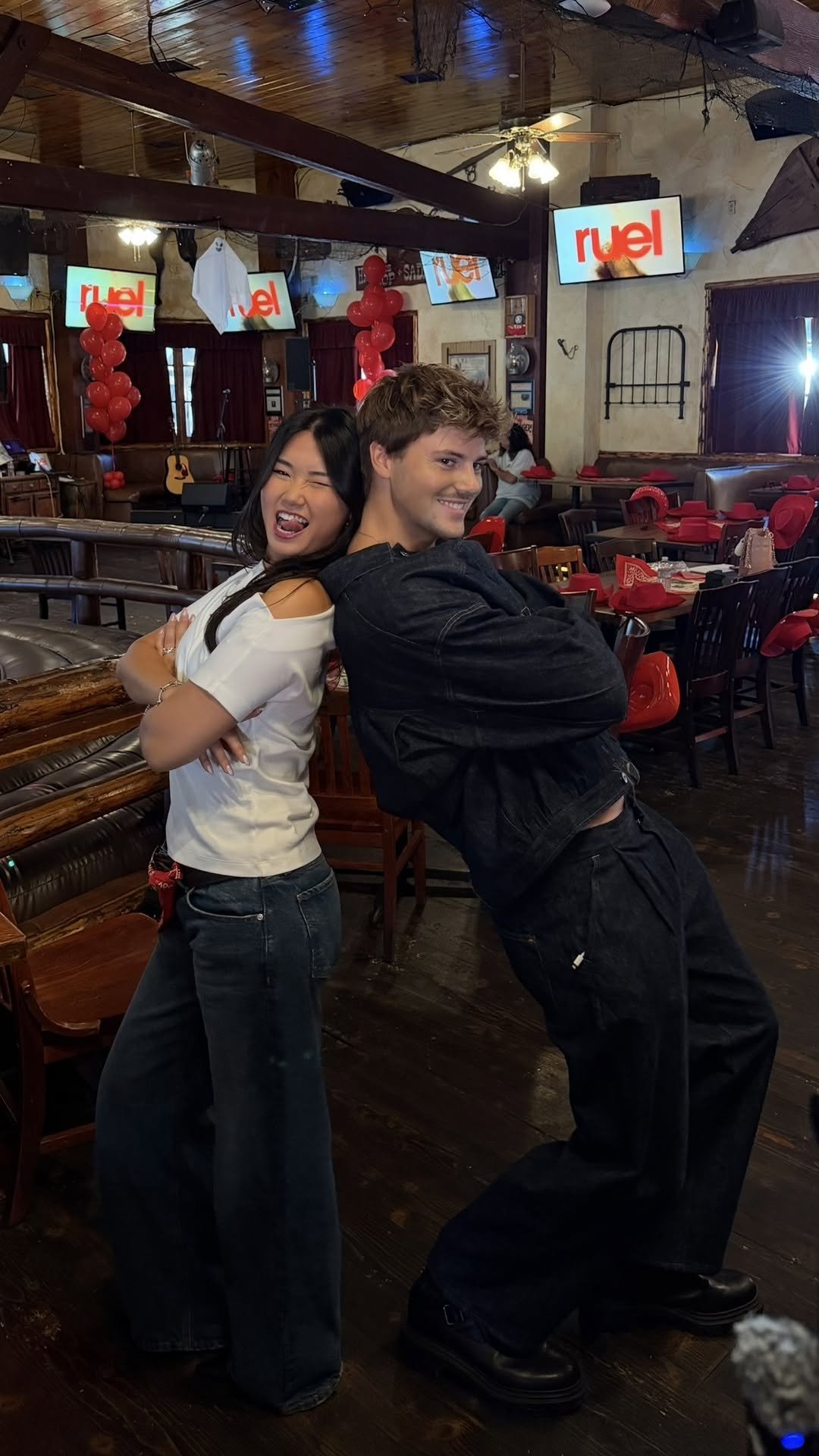 iamjuliahuynh 게시물 이미지: @iamjuliahuynh hit @oneruel’s album party in...