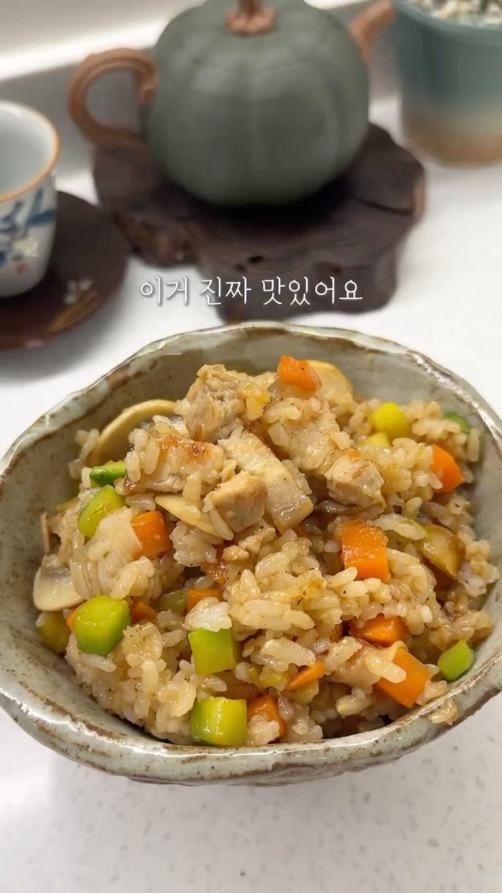 ibab.menu 게시물 이미지: 청소기를 청소하는 건 너무 귀찮은 일이에요🙂↕️
오전에 여기저기 집안일 좀...
