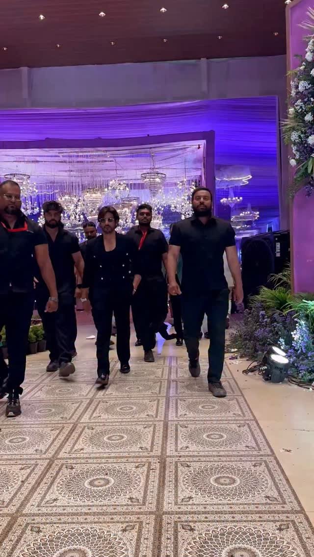 ibrahim__qadri 게시물 이미지: Mai yaha Hoon ❤️ 

#shahrukhkhan #srk...